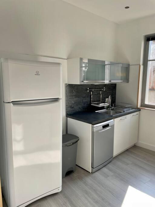 Joli T4 En Centre Historique Apartment มงโตบ็อง ภายนอก รูปภาพ